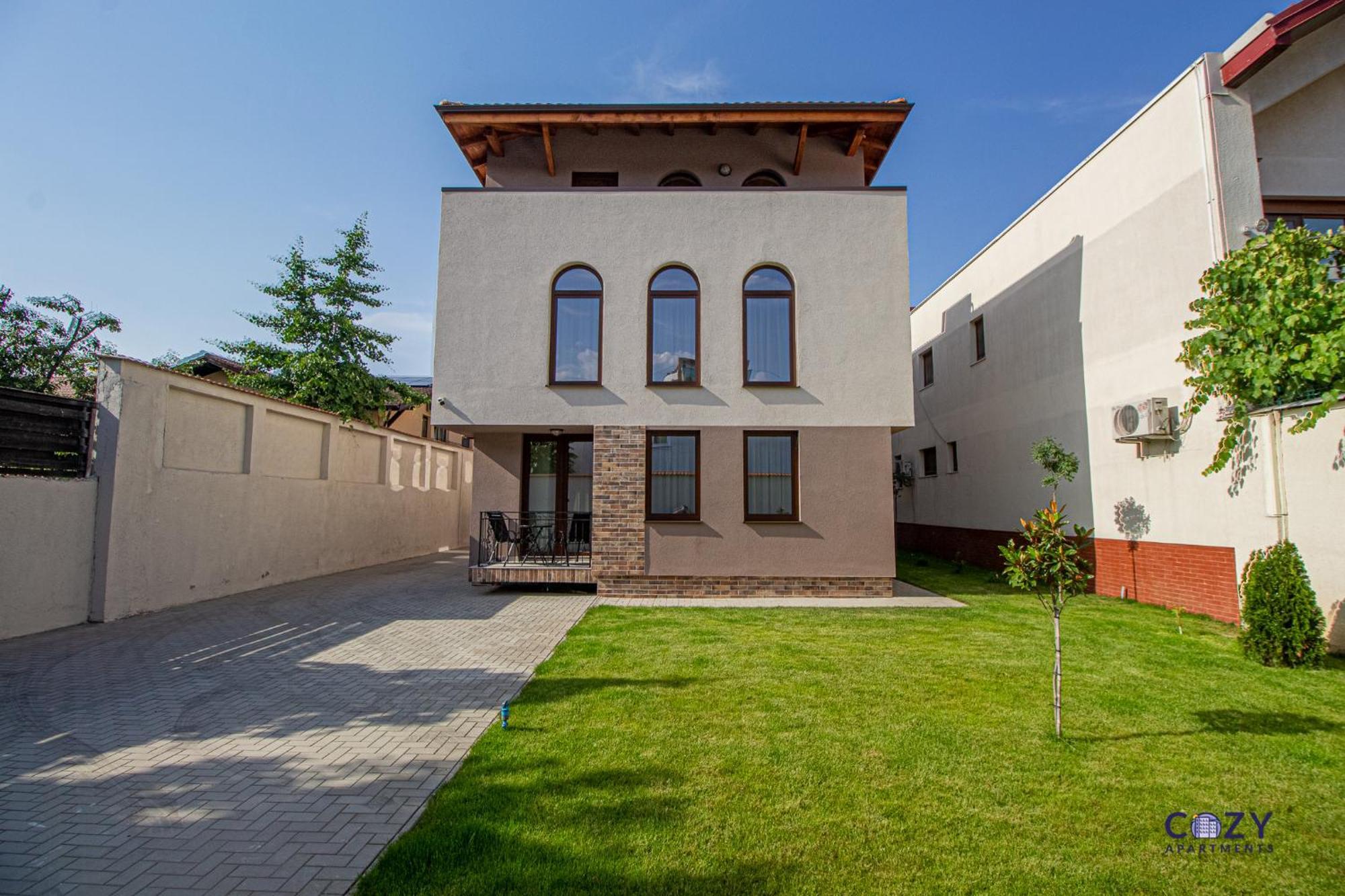 Cozy Brand New Boutique * Brasov
